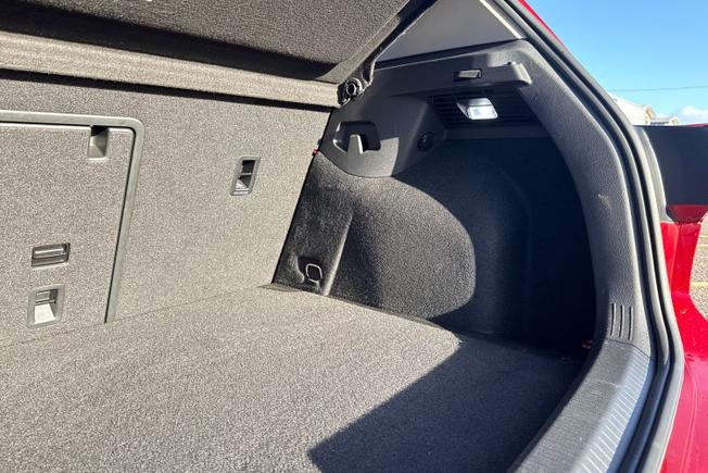 VOLKSWAGEN Golf Photo 21