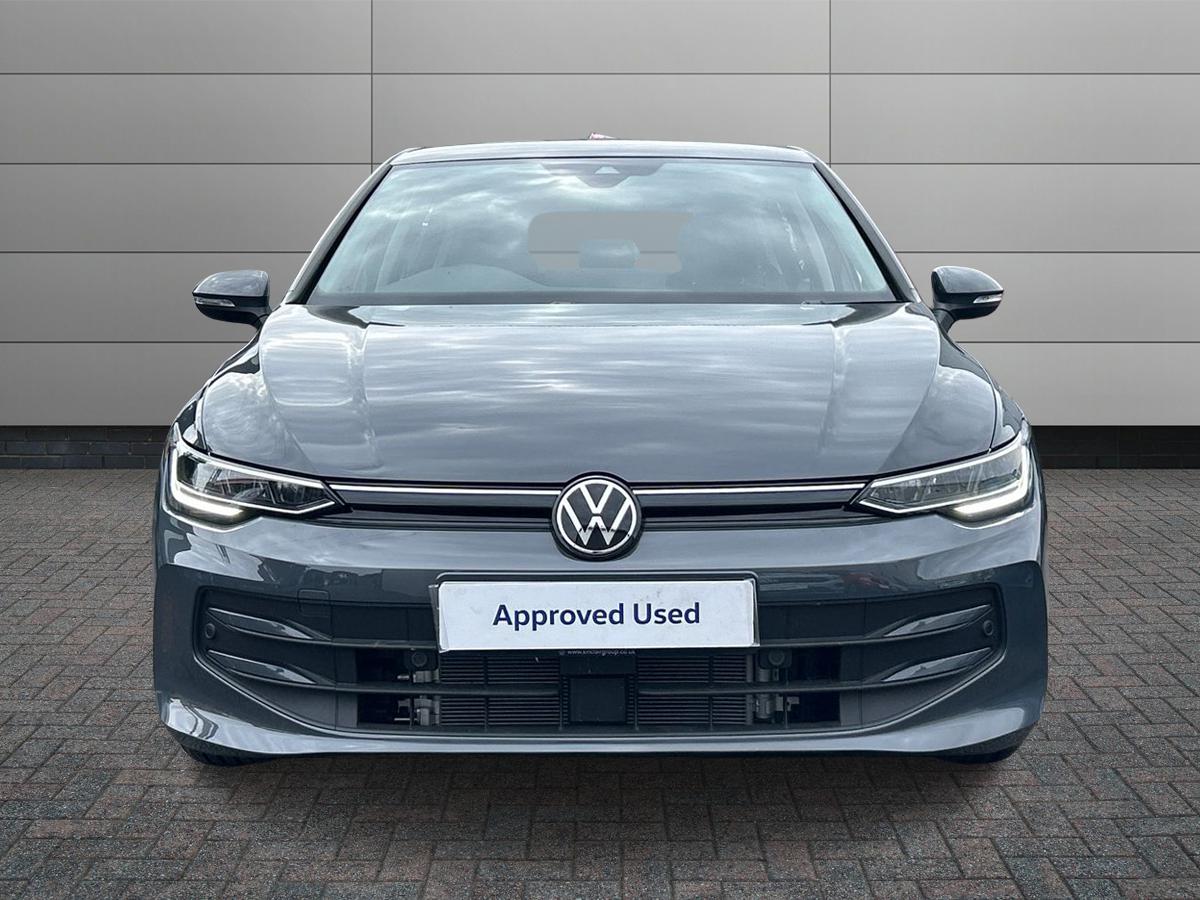 Volkswagen Golf Photo autoimg-424ef492d260a3398cae215299762a6f9509a2fd.jpg