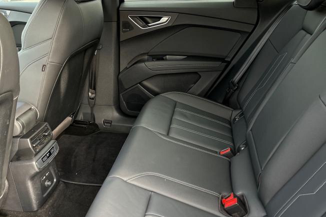 Audi Q4 E-Tron Photo 44