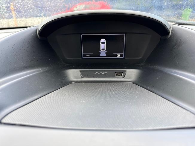 FORD Kuga Photo 39