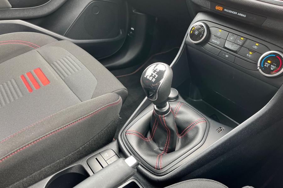 Ford Fiesta Photo autoimg-4253478e50bff1bd44a2645d97683bbcfd851c99.jpg