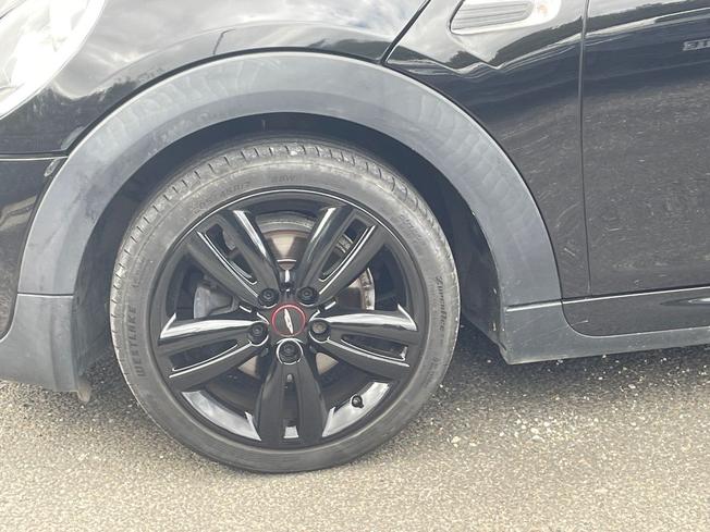 MINI Hatchback Photo 23
