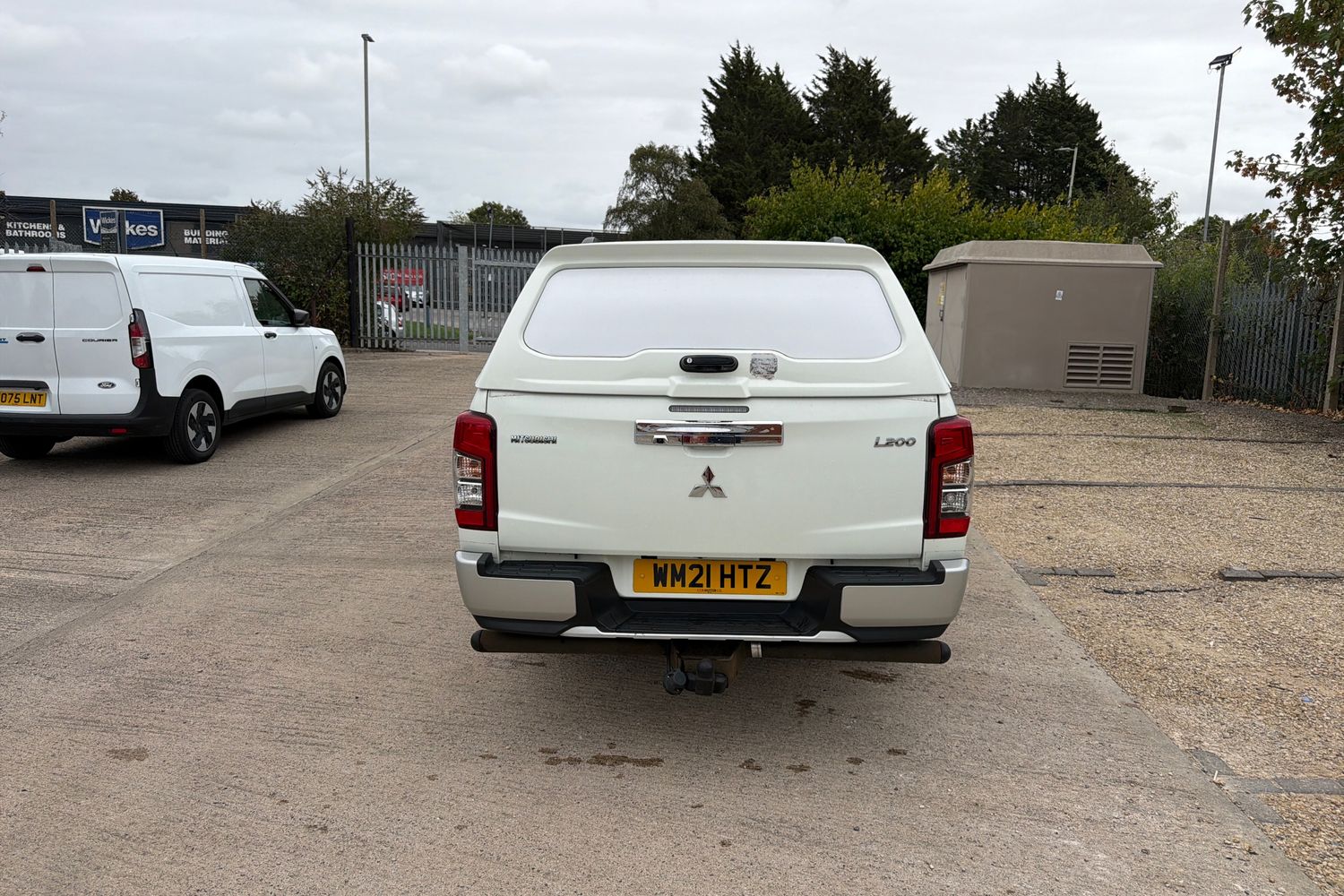 Mitsubishi L200 Photo 26