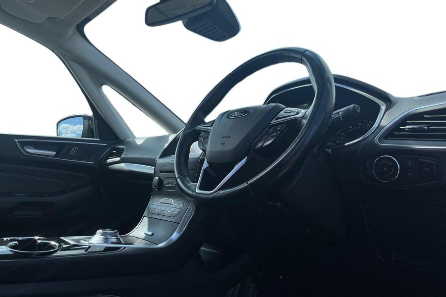 Ford Galaxy Photo autoimg-425624e9b940dffd7bd6fbd22f051edaf2b12923.jpg