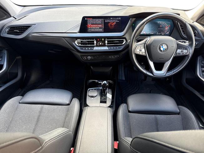 BMW 1 Series Photo 10