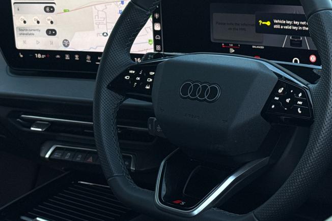 AUDI Q3 Photo 40