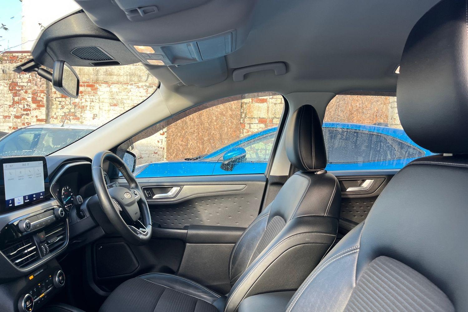 Ford KUGA Photo 18