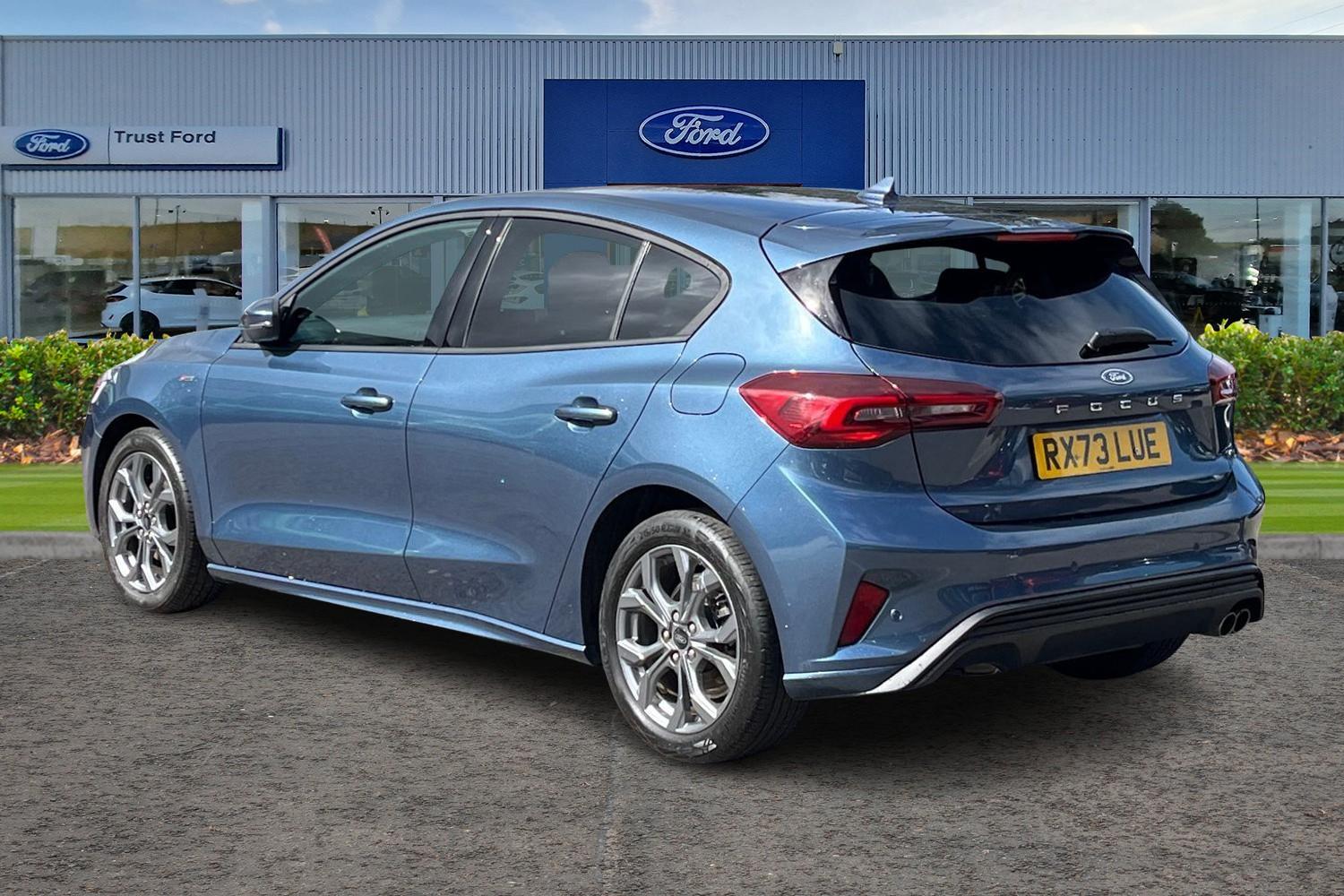 Ford FOCUS Photo 1
