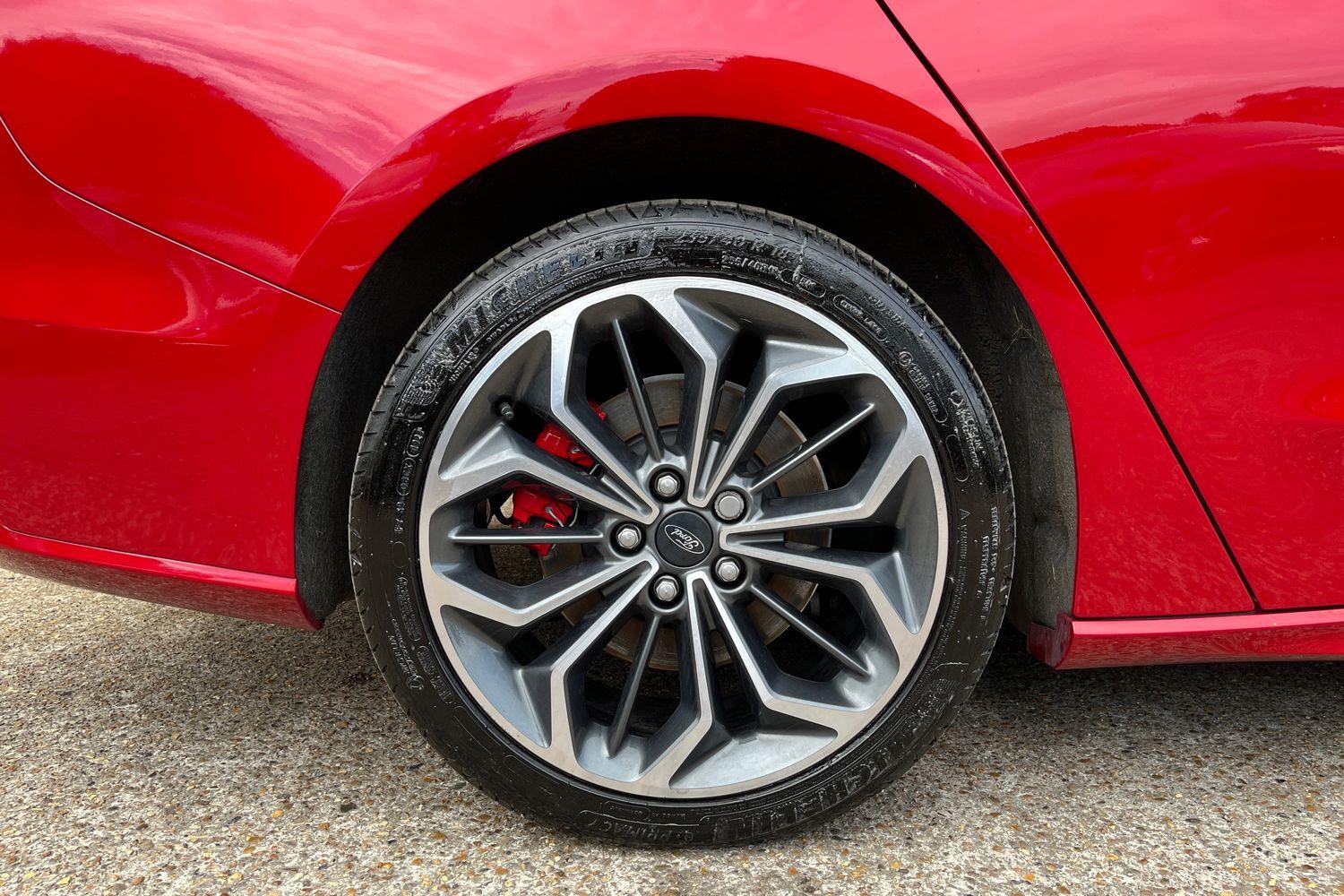 Ford FOCUS Photo 7