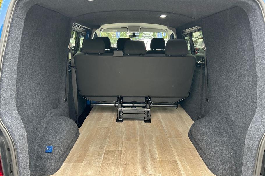 Used Volkswagen TRANSPORTER DV71OLJ 4