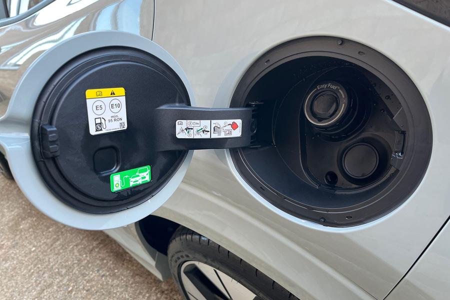 Ford PUMA Photo autoimg-42617ff0f0285b0ef02eca6be5b4bb5540301976.jpg