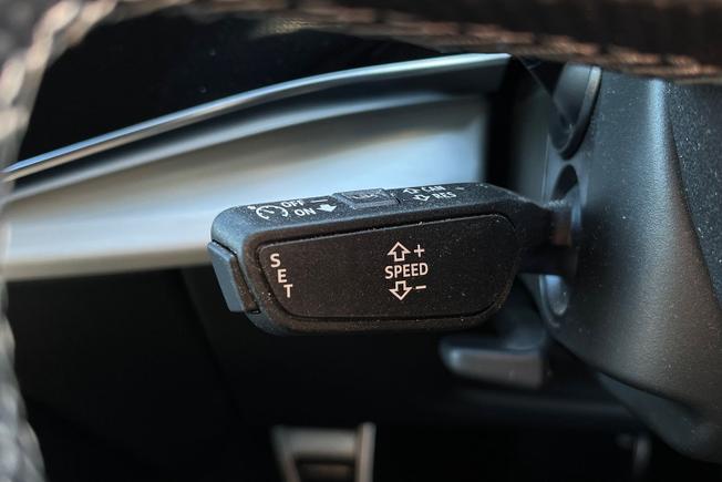 AUDI Q7 Photo 42