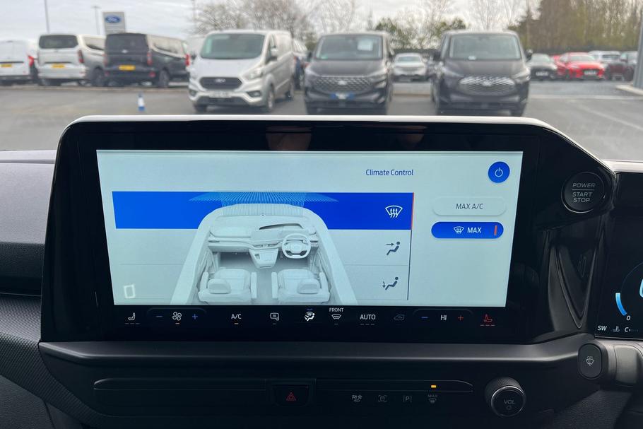 Used FORD TRANSIT CUSTOM LG25ZYS 32