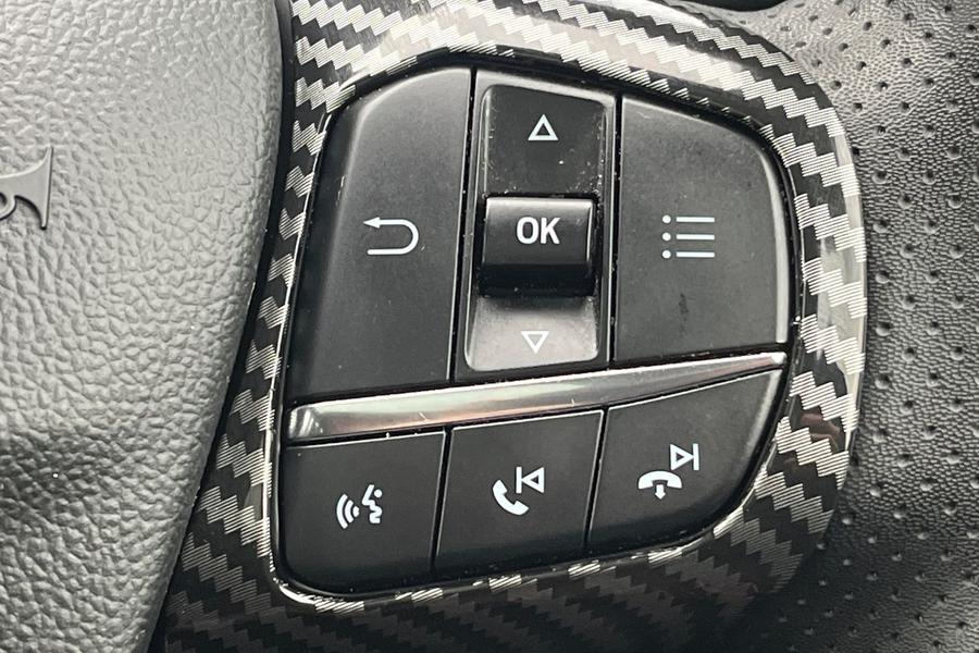 Ford KUGA Photo autoimg-4265590cffcd1e52317bd87442a0ac093915129d.jpg