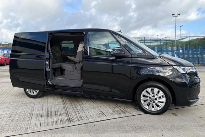 VOLKSWAGEN Multivan Photo 29