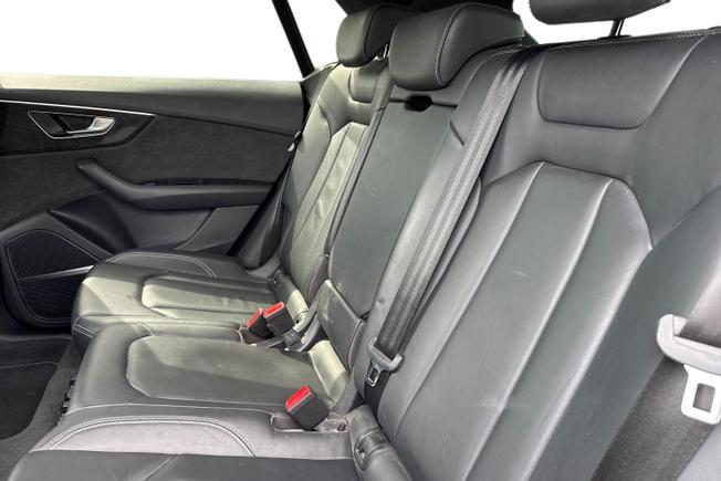 Audi Q8 Photo 9