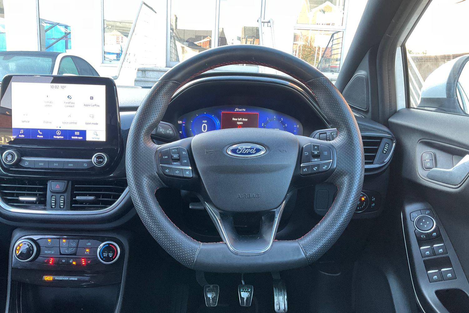Ford PUMA Photo 11