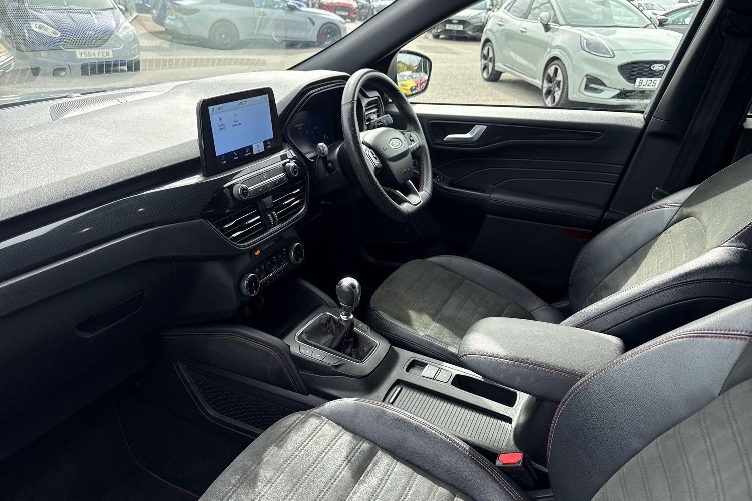 Ford KUGA Photo 17