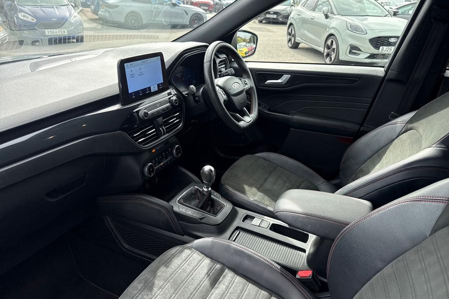 Ford KUGA Photo autoimg-4271ad9a180c9b127203239d17ed675d755a8c59.jpg