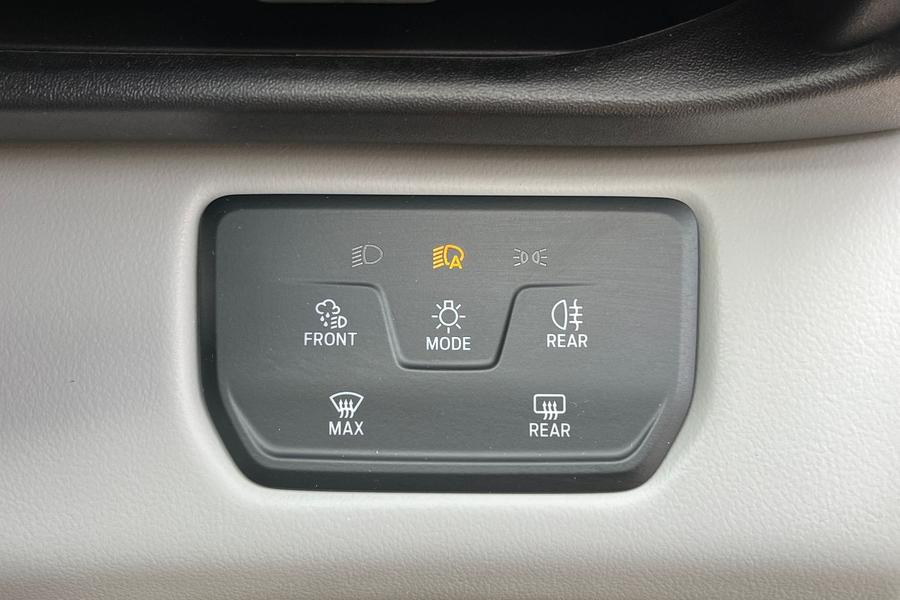 Ford Explorer Photo autoimg-4272fc90ce193e13aae54020f63e1a61a5f639a3.jpg