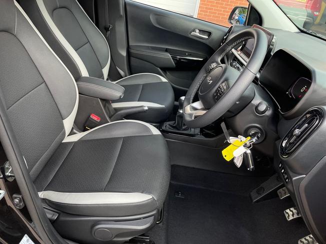 KIA Picanto Photo 28