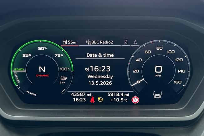 AUDI Q4 E-Tron Photo 15