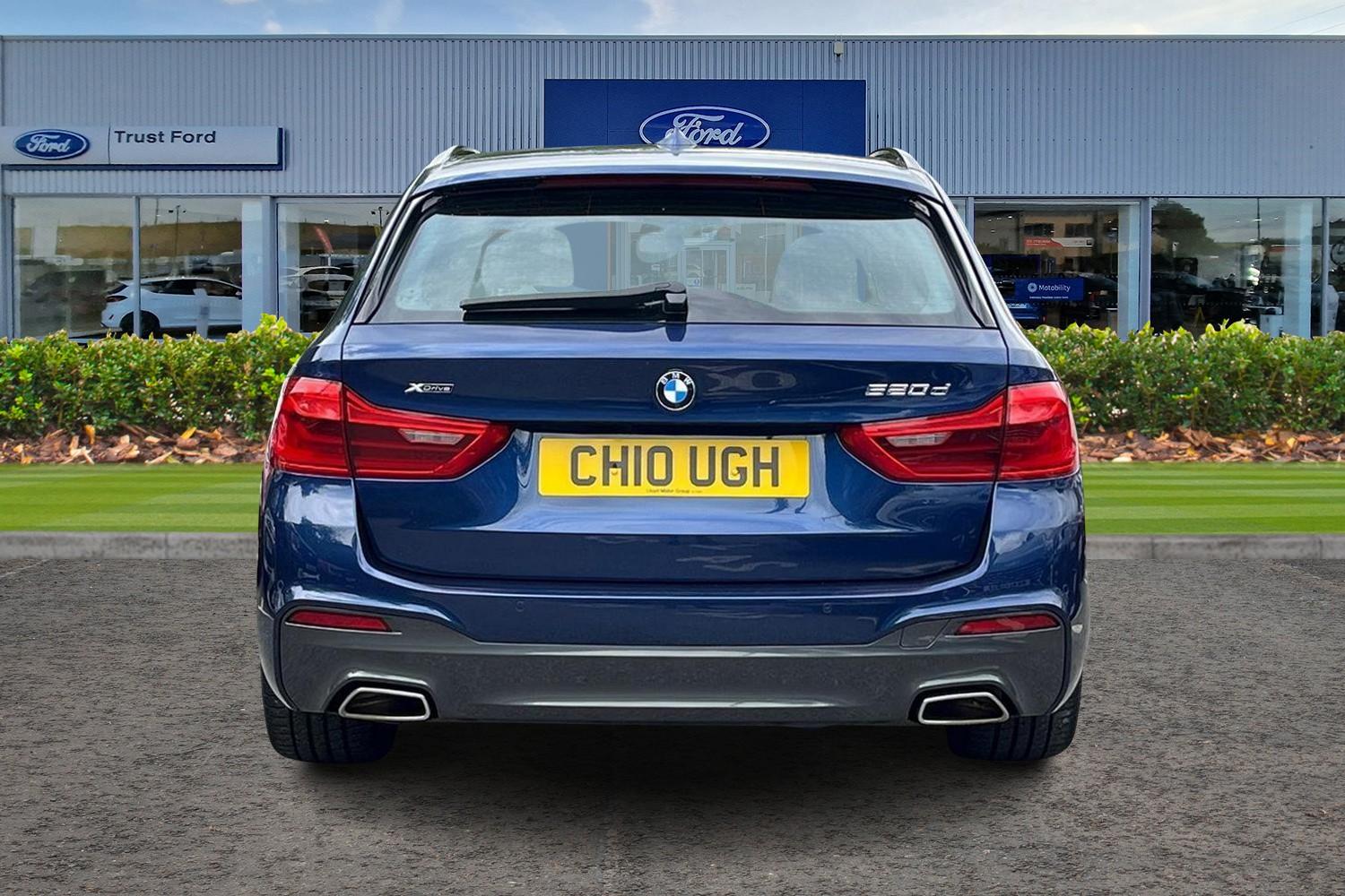 BMW 5 Series Photo 6