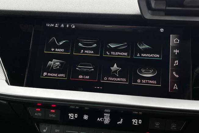 AUDI S3 Photo 13
