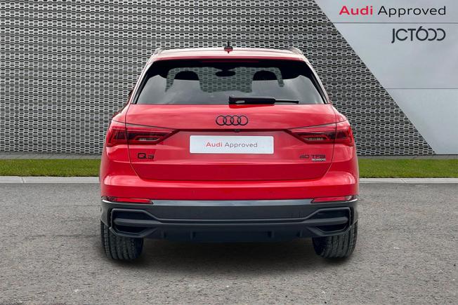 AUDI Q3 Photo 7