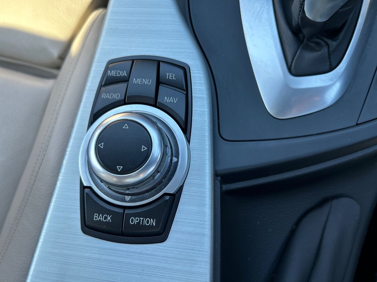 BMW 3 Series Photo 37