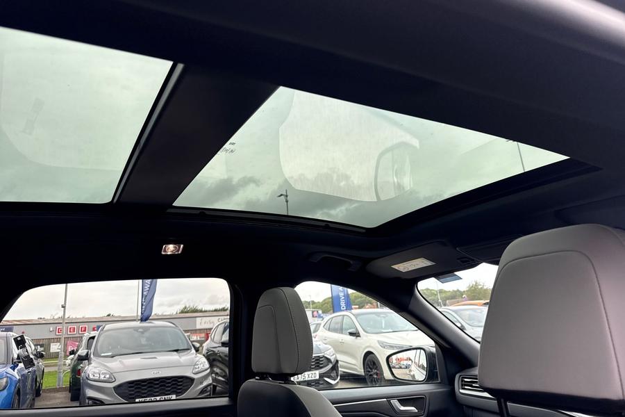 Ford KUGA Photo autoimg-427c59fa7475a11fc1b36a31c1965e9ec14e1c28.jpg