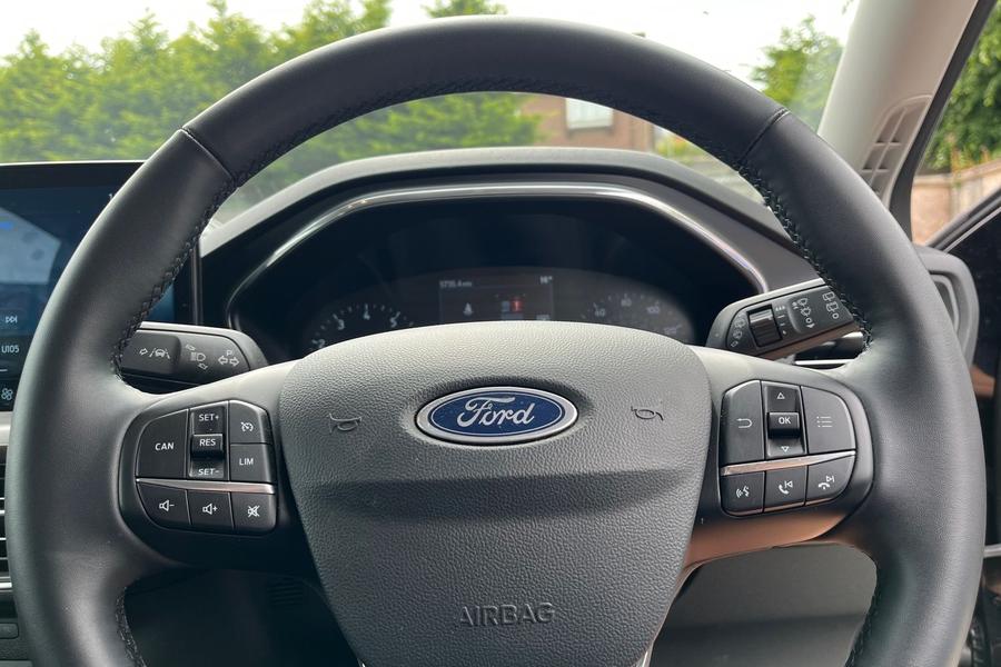 Ford FOCUS Photo autoimg-427cca245522ddaddddcac7a6000e767ef8956dc.jpg