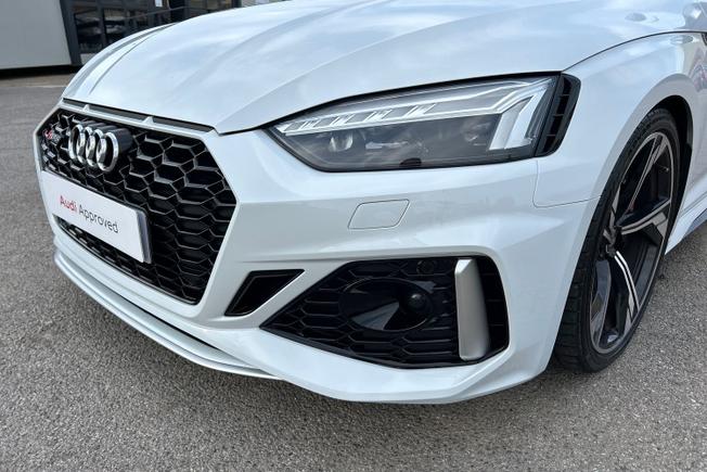 AUDI RS5 Photo 30
