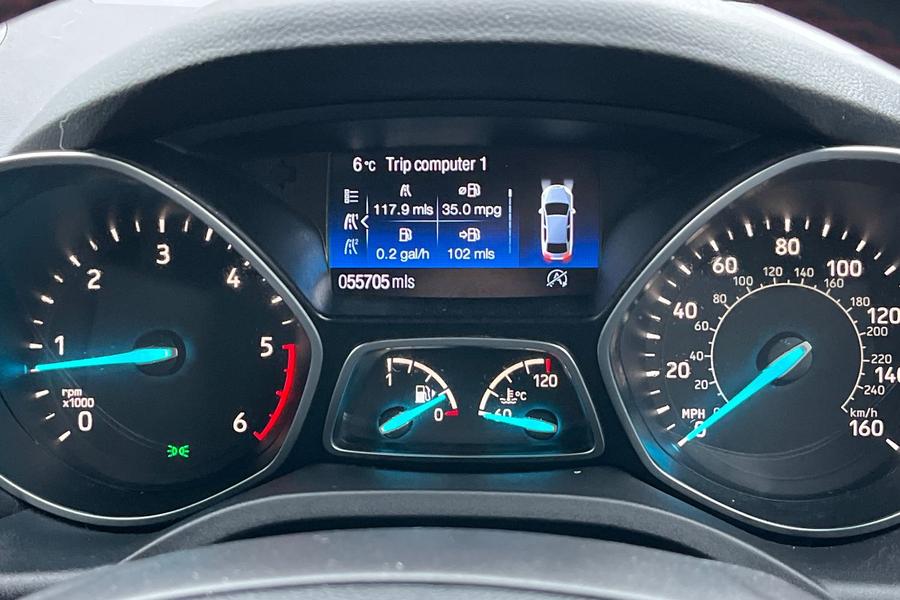 Ford KUGA Photo autoimg-427eca6a453a4e2c4ebfaddceb8a38f1108c9b54.jpg