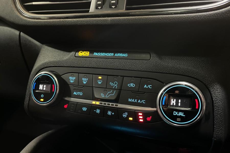 Ford KUGA Photo autoimg-428113222eca9f7c609c1a8213ebff36254e6ed7.jpg