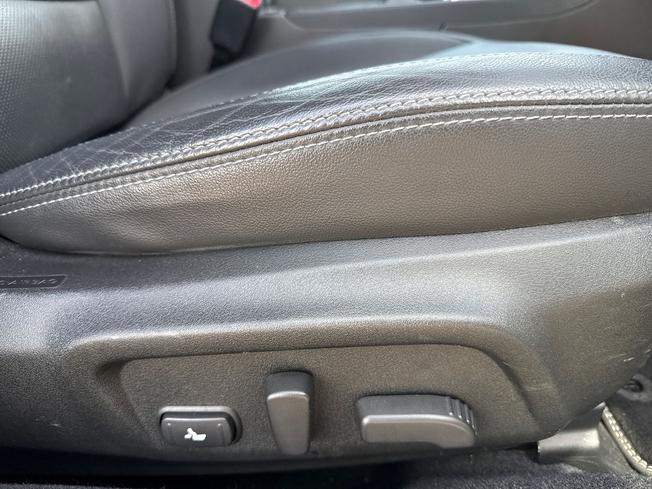 SUBARU Outback Photo 27