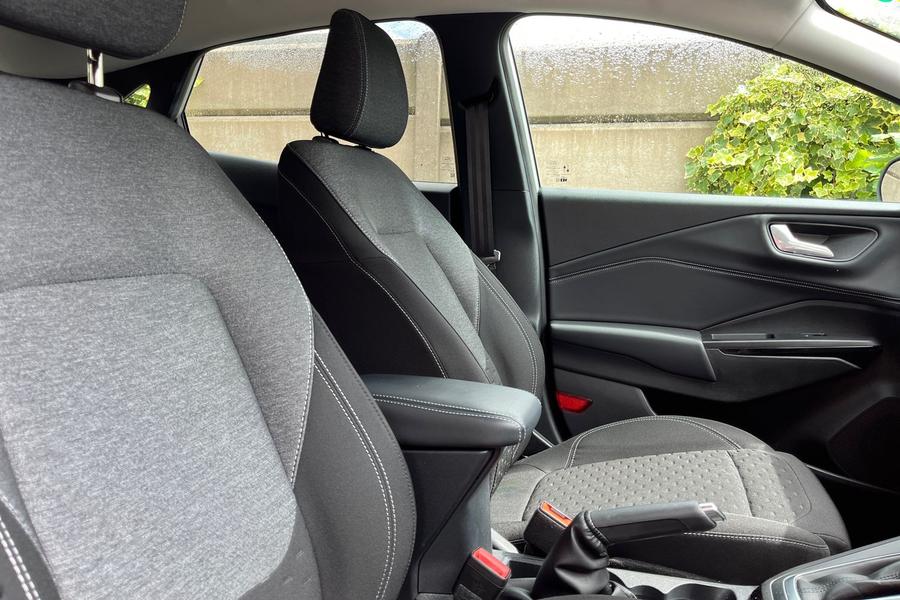 Ford PUMA Photo autoimg-4285108903e5d49cd972038d13ce0ffaa6942773.jpg