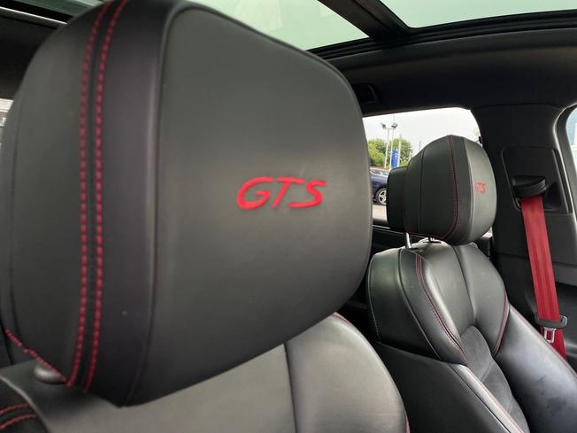 PORSCHE Macan Photo 48