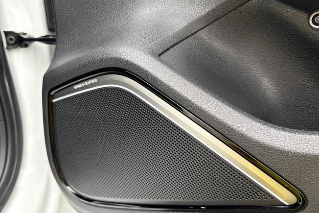 Audi S3 Photo 32