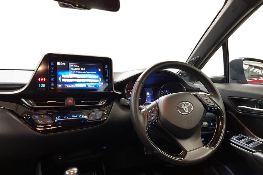 Toyota C-HR Photo autoimg-42925fffcc1dfa13a46f56705e7300772ca225af.jpg