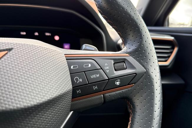 CUPRA Leon Photo 17