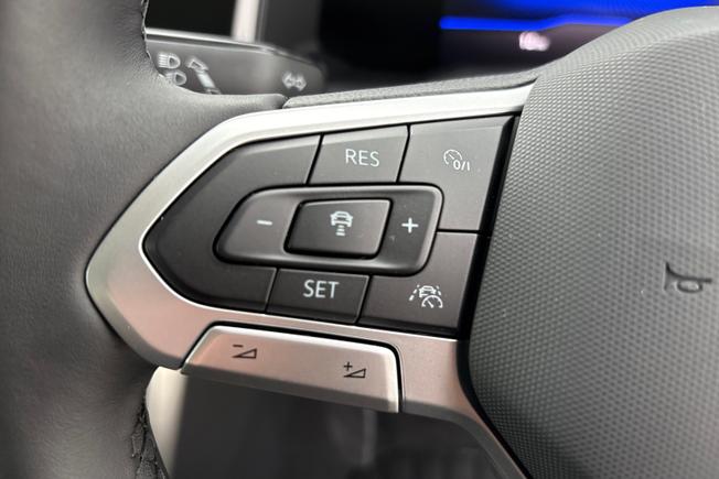 VOLKSWAGEN Polo Photo 16