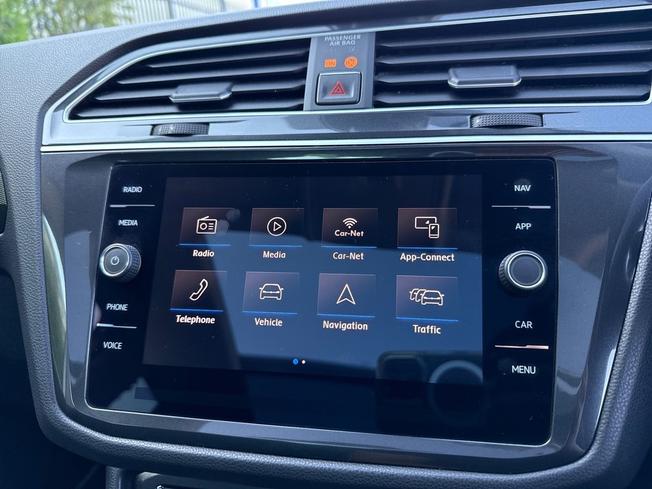 VOLKSWAGEN Tiguan Photo 36