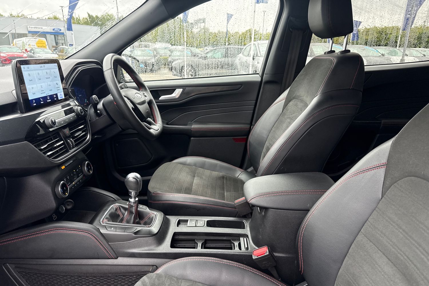 Ford KUGA Photo 18