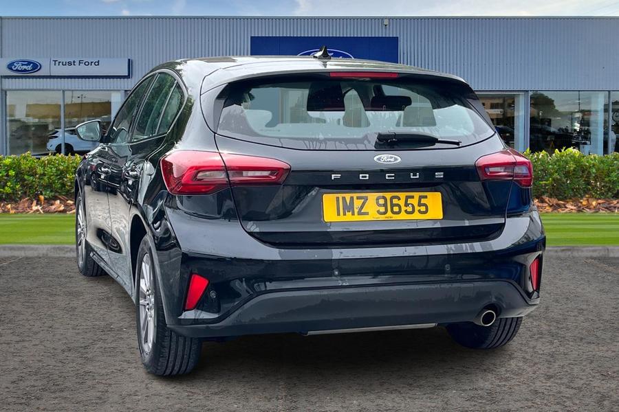Ford FOCUS Photo autoimg-42a241d55ee9d7235348d0fe6e07c9940e1fc311.jpg