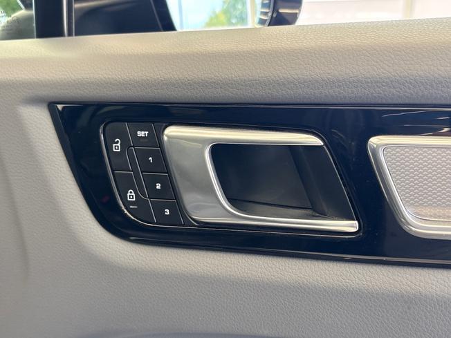 PORSCHE Cayenne Photo 34