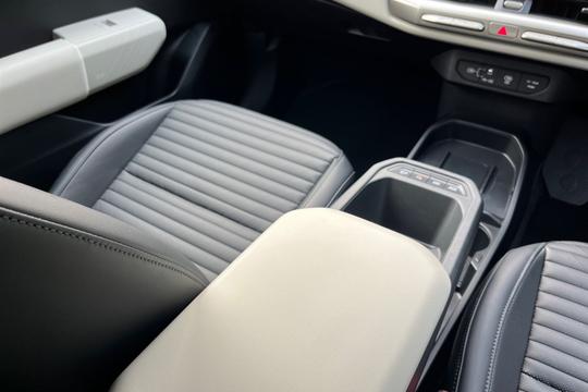 Kia EV4 Photo autoimg-42a6974c3fb43e6d940c9b80d54083c2bc4d56dd.jpg
