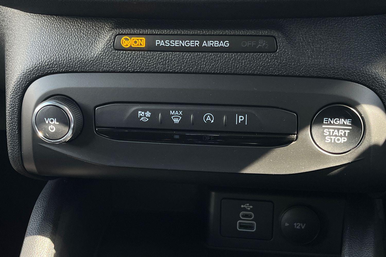 Ford FOCUS Photo 30