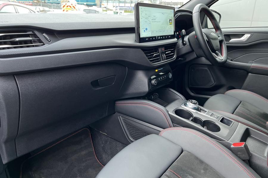 Ford KUGA Photo autoimg-42abc44a39c45c93b8f85fd681aa8b897ad51e14.jpg