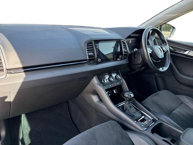 ŠKODA Karoq Photo 2